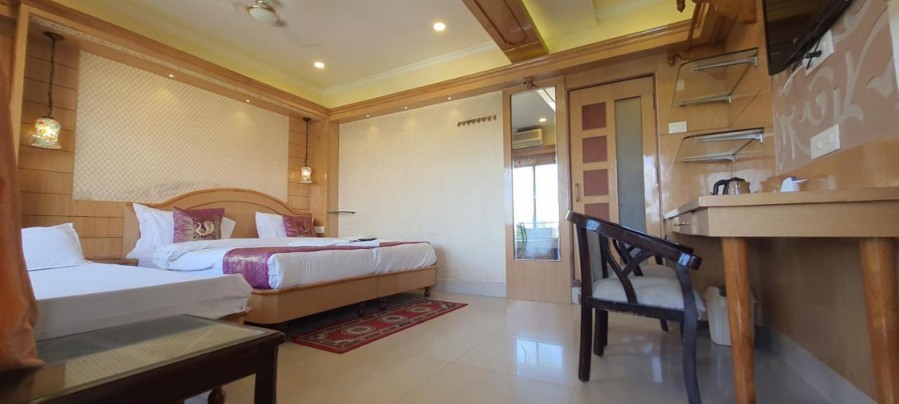 Hotel Temple On Ganges 3*